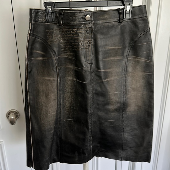 Vintage leather skirt size 46 .. italian made - Picture 1 of 6